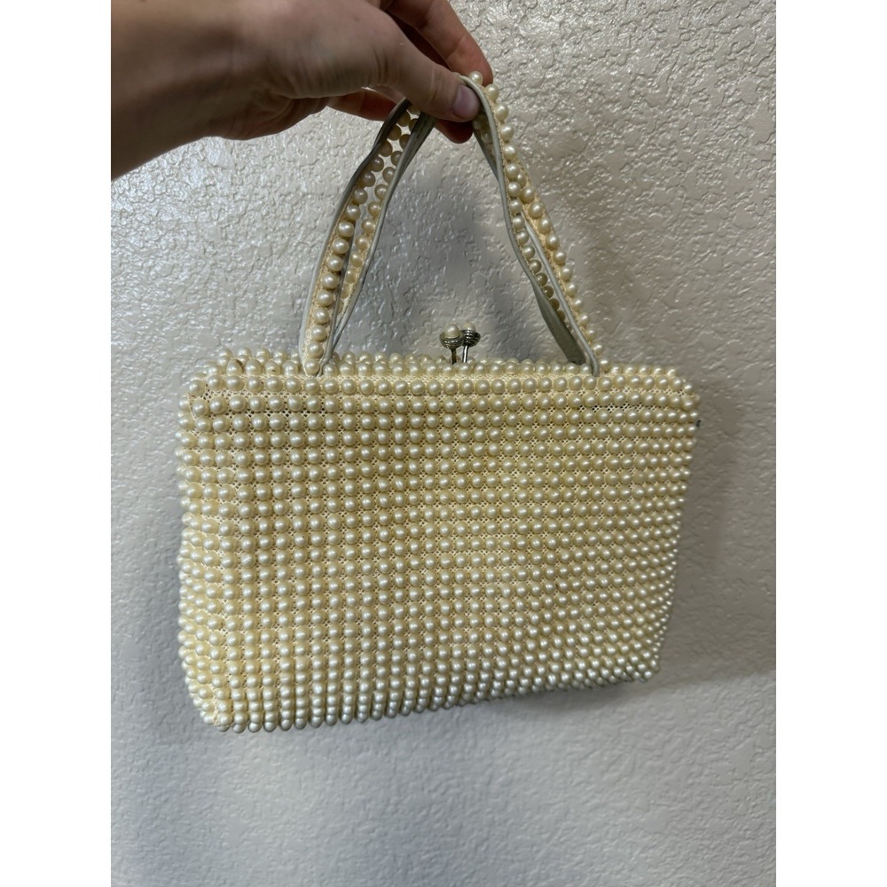 VTG Grandee Beaded Clutch 50's/60's Ivory With Beaded Leather Strap Kisslock